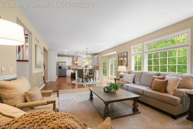 27852 Larson Lane, Farmington Hills, MI 48331