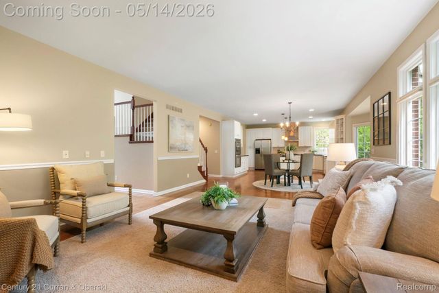 27852 Larson Lane, Farmington Hills, MI 48331