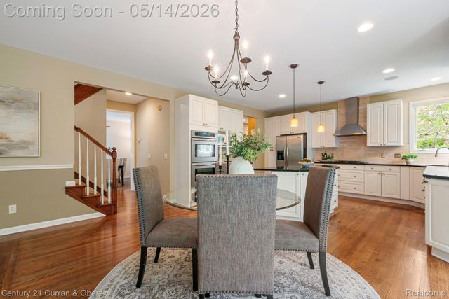 27852 Larson Lane, Farmington Hills, MI 48331