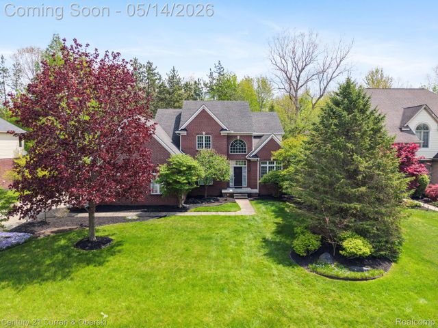 27852 Larson Lane, Farmington Hills, MI 48331