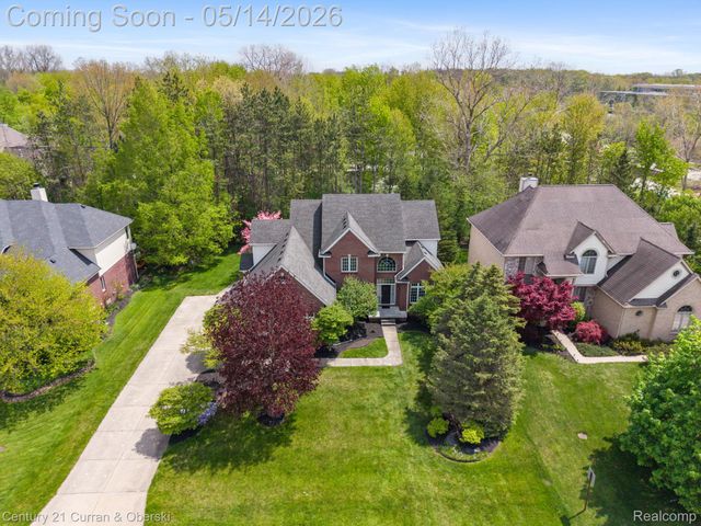 27852 Larson Lane, Farmington Hills, MI 48331