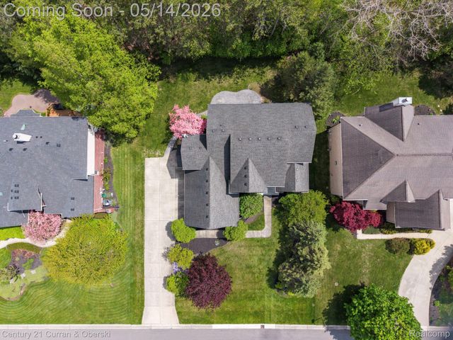 27852 Larson Lane, Farmington Hills, MI 48331