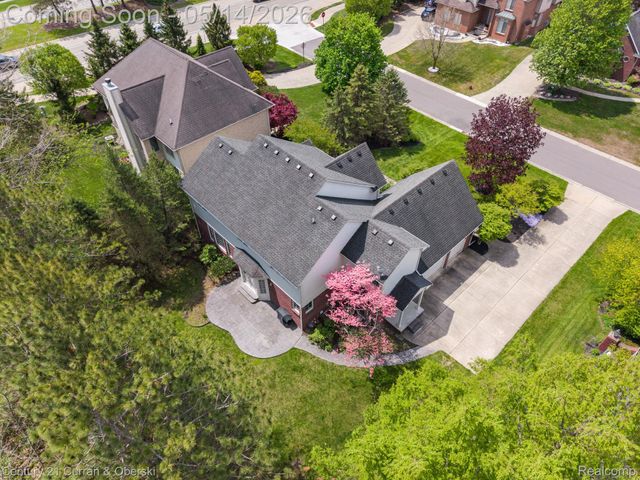 27852 Larson Lane, Farmington Hills, MI 48331
