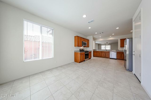 7126 W Bent Tree Drive, Peoria, AZ 85383
