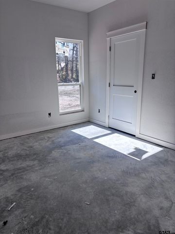 370 CR 2462, Mineola, TX 75773