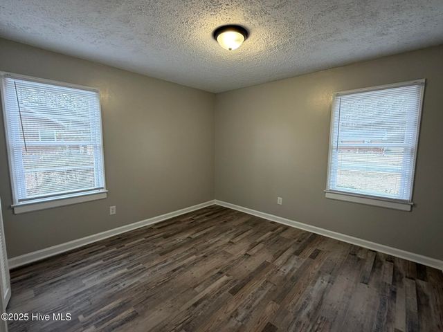 1811 Snowden Drive SE, Wilson, NC 27893