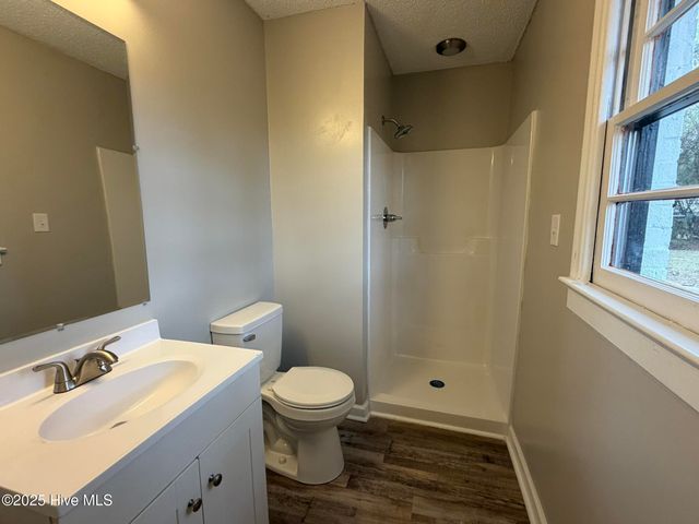 1811 Snowden Drive SE, Wilson, NC 27893