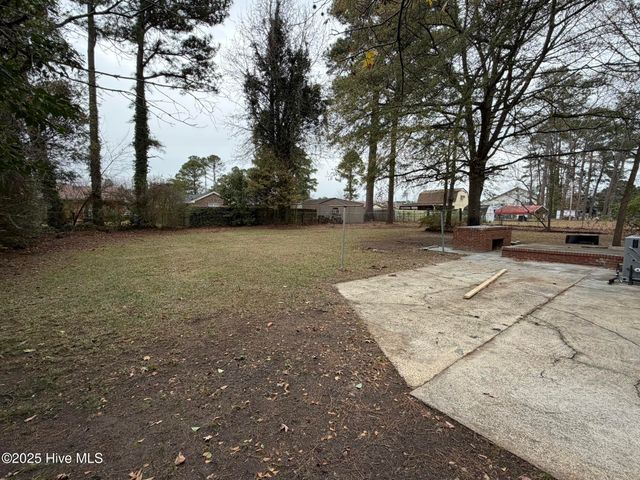 1811 Snowden Drive SE, Wilson, NC 27893