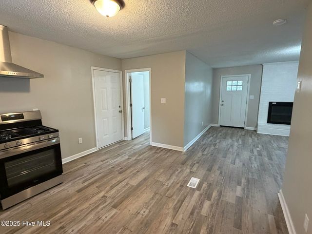 1811 Snowden Drive SE, Wilson, NC 27893