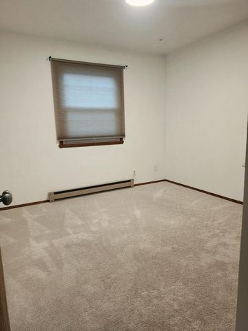 480 E Arthur DRIVE, Oak Creek, WI 53154