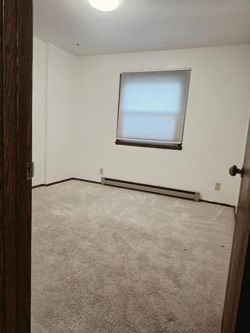 480 E Arthur DRIVE, Oak Creek, WI 53154