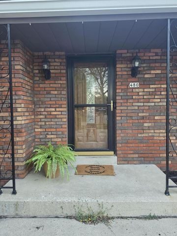 480 E Arthur DRIVE, Oak Creek, WI 53154