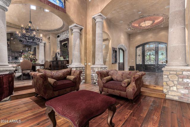 3831 E HUBER Street, Mesa, AZ 85205