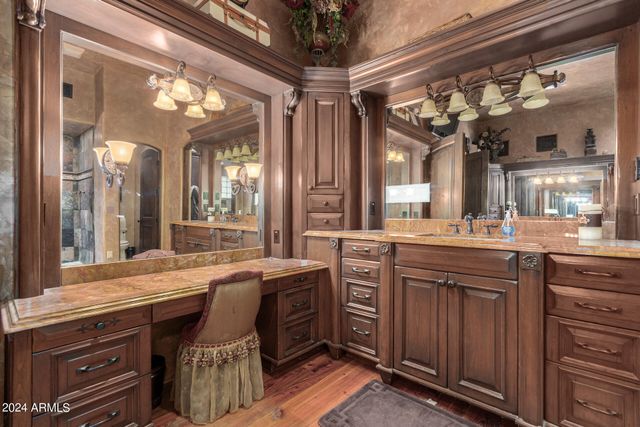 3831 E HUBER Street, Mesa, AZ 85205