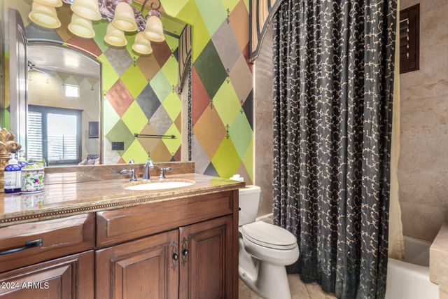 3831 E HUBER Street, Mesa, AZ 85205