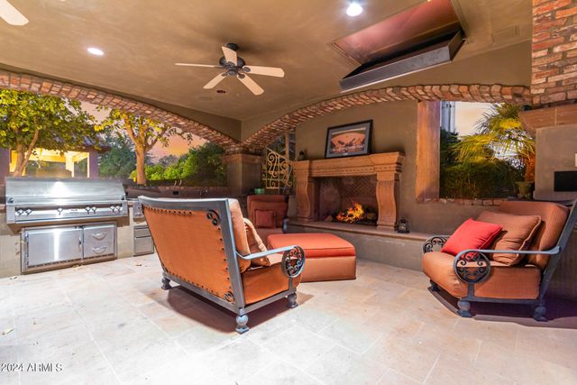 3831 E HUBER Street, Mesa, AZ 85205