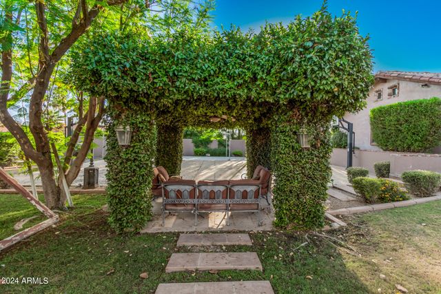 3831 E HUBER Street, Mesa, AZ 85205