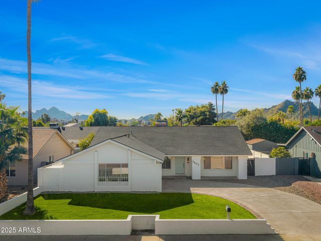 2607 E CORRINE Drive, Phoenix, AZ 85032