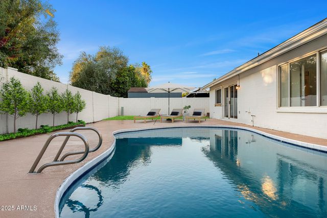 2607 E CORRINE Drive, Phoenix, AZ 85032