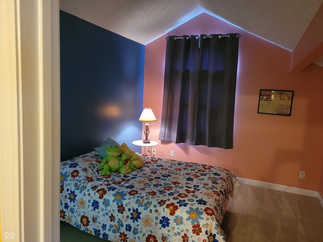 9306 W Golden Oaks W, Indianapolis, IN 46260