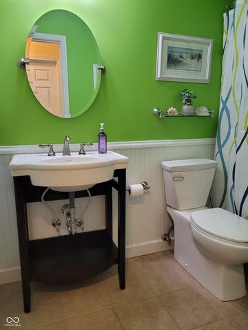 9306 W Golden Oaks W, Indianapolis, IN 46260