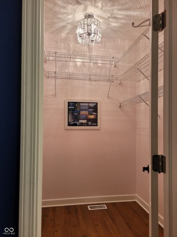 9306 W Golden Oaks W, Indianapolis, IN 46260