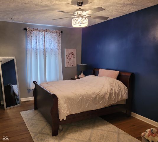 9306 W Golden Oaks W, Indianapolis, IN 46260