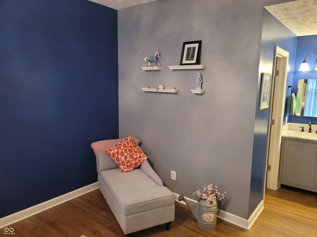 9306 W Golden Oaks W, Indianapolis, IN 46260