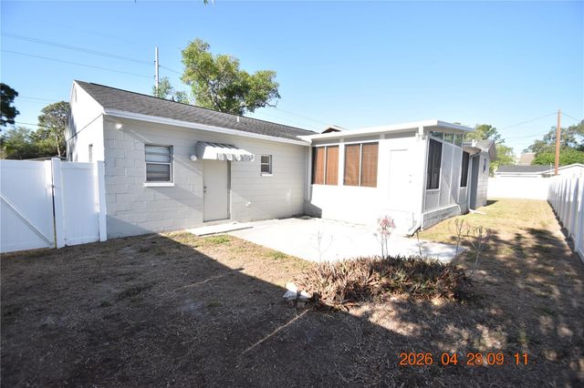 3223 W WYOMING AVENUE, Tampa, FL 33611