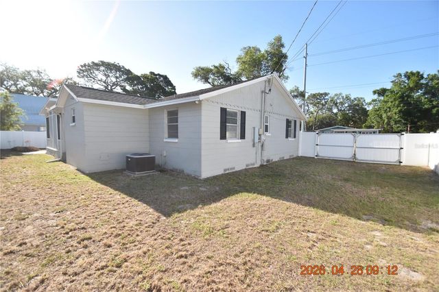 3223 W WYOMING AVENUE, Tampa, FL 33611