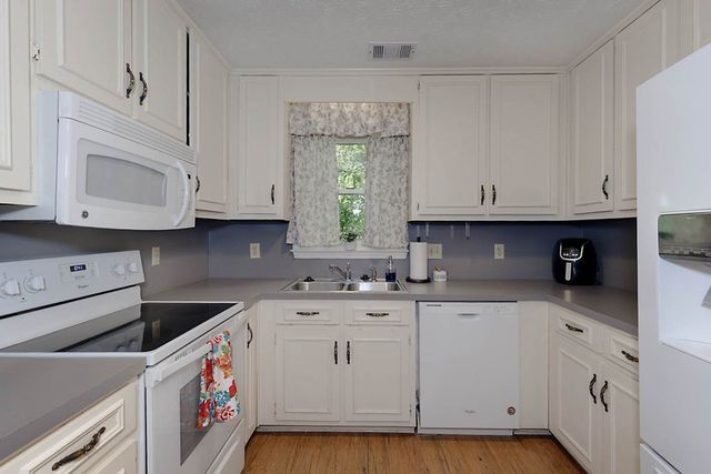 8305 Midland Road, Midland, GA 31820