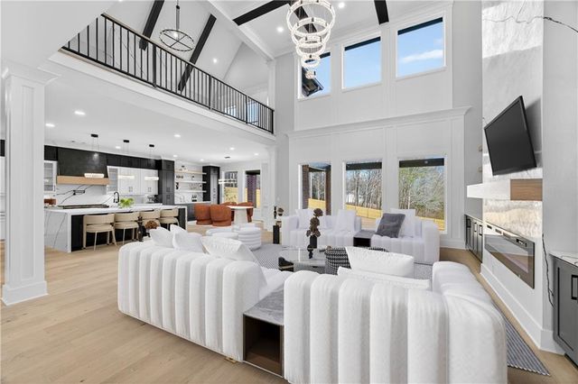 405 Thunder Road, Buford, GA 30518