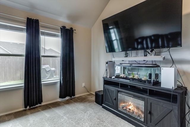 121 Rosemary Drive, Azle, TX 76020