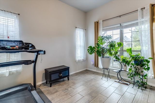 121 Rosemary Drive, Azle, TX 76020