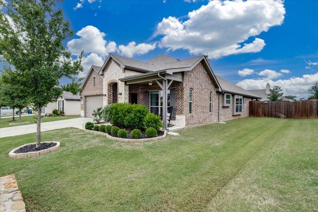 121 Rosemary Drive, Azle, TX 76020