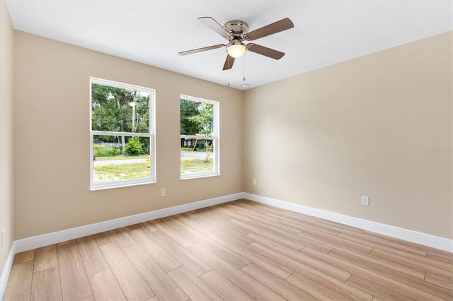 555 E ANDERSON AVENUE, Bushnell, FL 33513