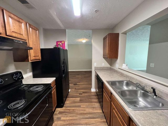 13101 Fairington Ridge Circle 101, Lithonia, GA 30038