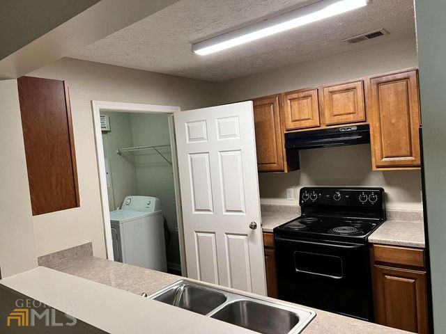 13101 Fairington Ridge Circle 101, Lithonia, GA 30038