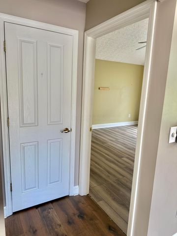 6608 Lakeview Circle, Canal Winchester, OH 43110