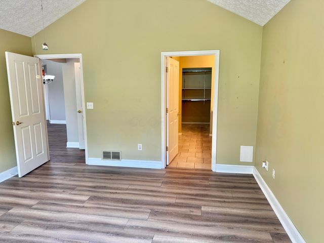 6608 Lakeview Circle, Canal Winchester, OH 43110