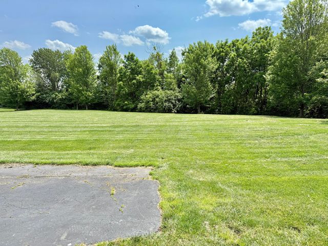 6608 Lakeview Circle, Canal Winchester, OH 43110