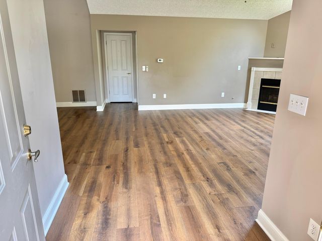 6608 Lakeview Circle, Canal Winchester, OH 43110