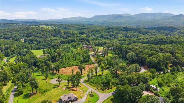 17 Mystic Drive, Ellijay, GA 30540