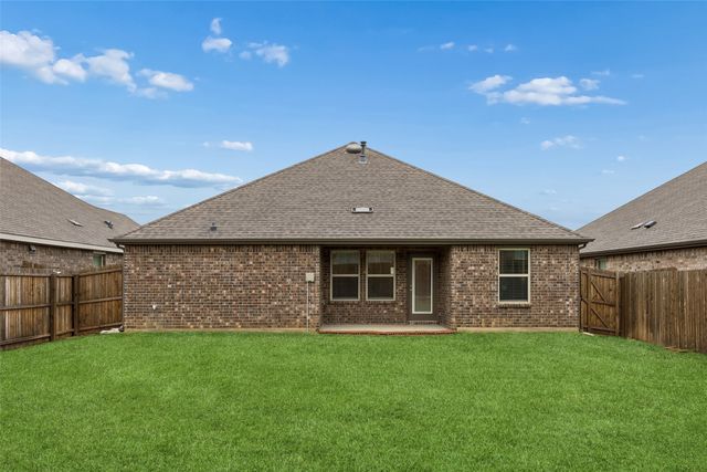 9721 Daisy Mae Lane, Aubrey, TX 76227