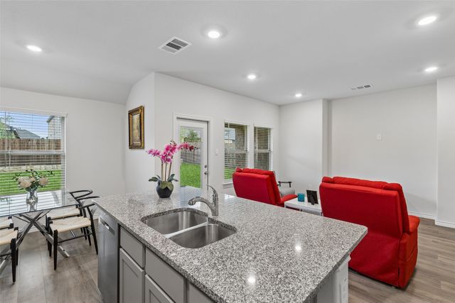 9721 Daisy Mae Lane, Aubrey, TX 76227