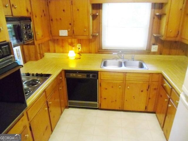 2604 Princess Lane SE, Marietta, GA 30067