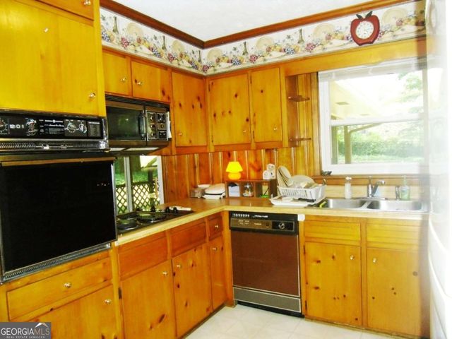 2604 Princess Lane SE, Marietta, GA 30067