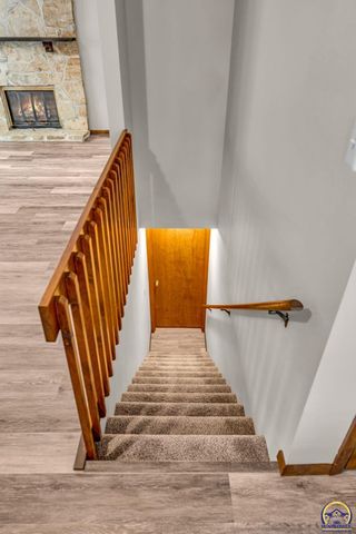 3022 SW Hunters LN, Topeka, KS 66614