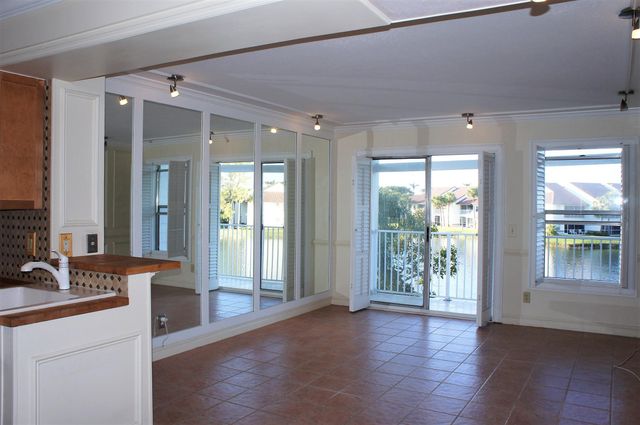 273 Cypress Point Drive, Palm Beach Gardens, FL 33418