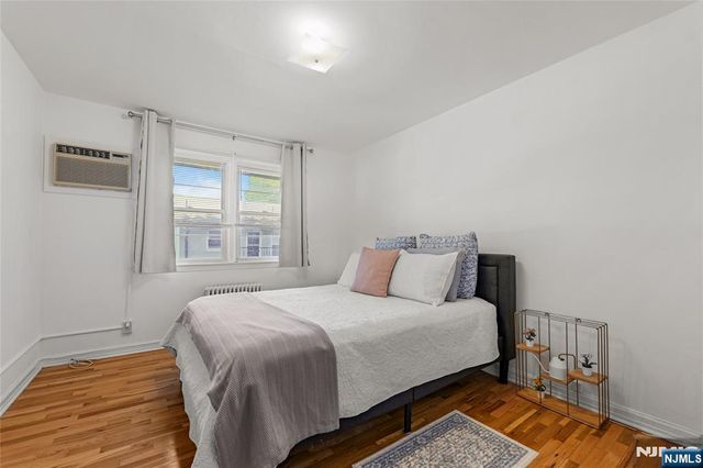 23-08 Howard D, Fair Lawn, NJ 07410